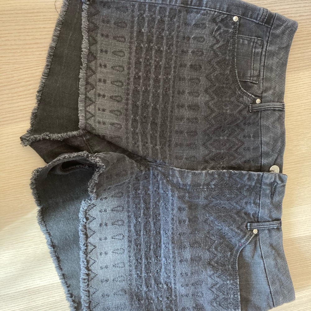 Boho embroidered Black shorts